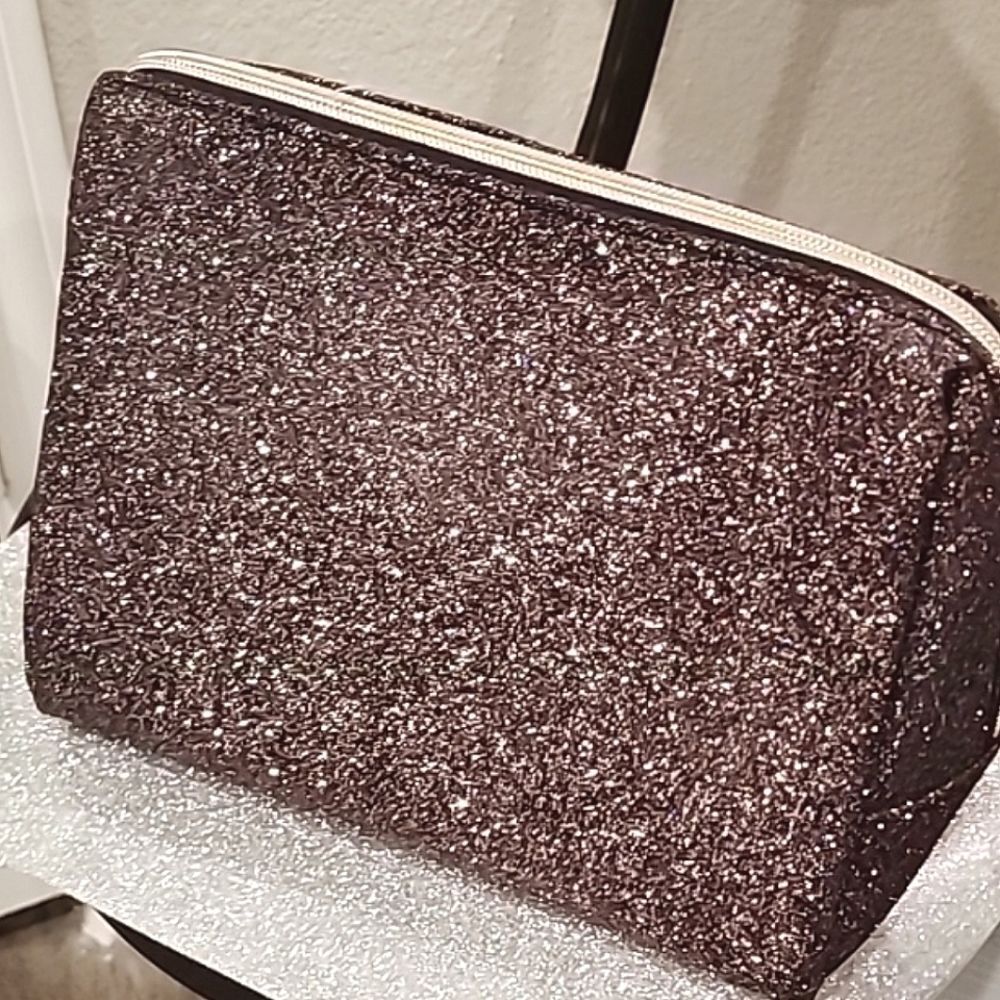 Juicy Couture Metallic Glitter Cosmetic Pouch — image 5 of 8